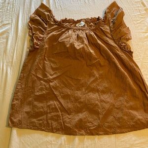 Ruffled sleeveless floral top 🪴